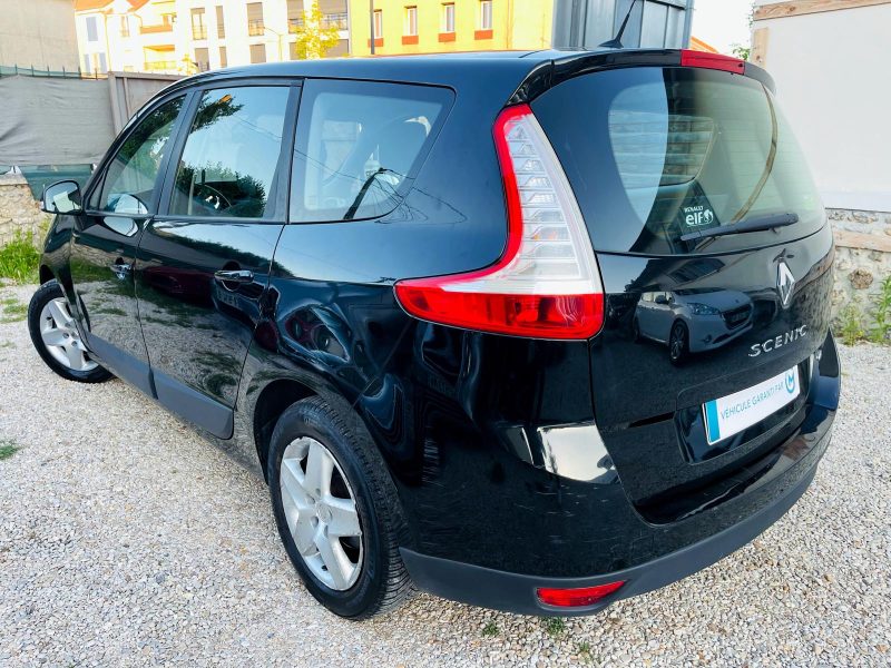 RENAULT SCENIC III 2013