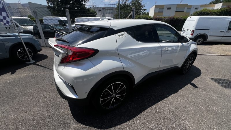 TOYOTA C-HR Hybride 122 ch Distinctive