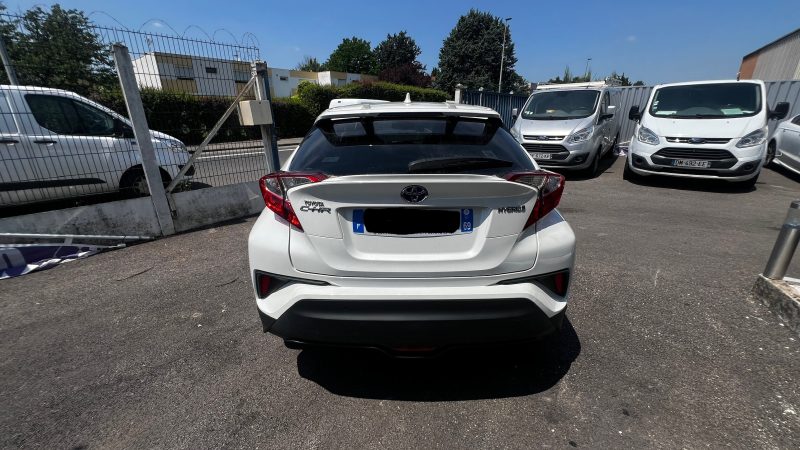 TOYOTA C-HR Hybride 122 ch Distinctive