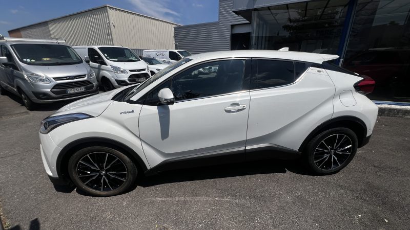 TOYOTA C-HR Hybride 122 ch Distinctive