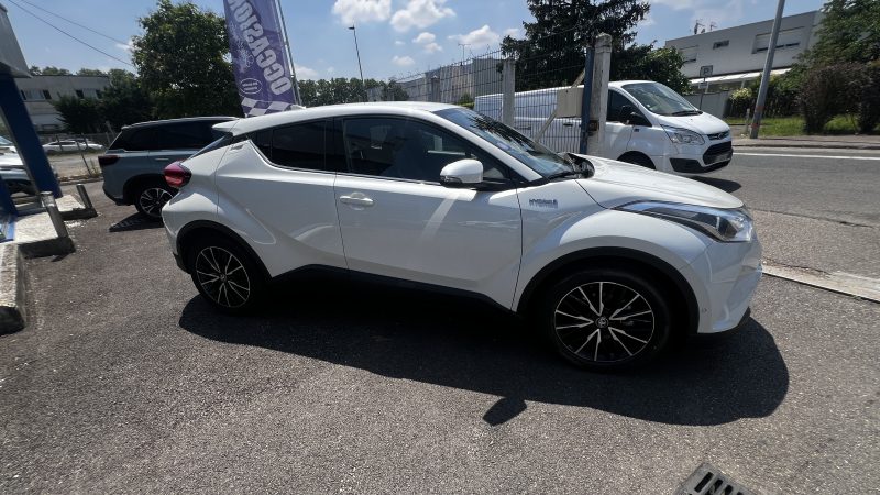 TOYOTA C-HR Hybride 122 ch Distinctive