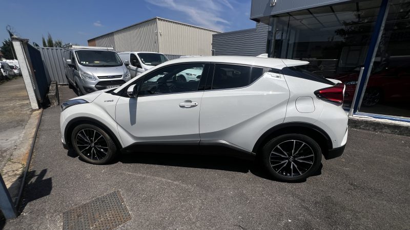 TOYOTA C-HR Hybride 122 ch Distinctive