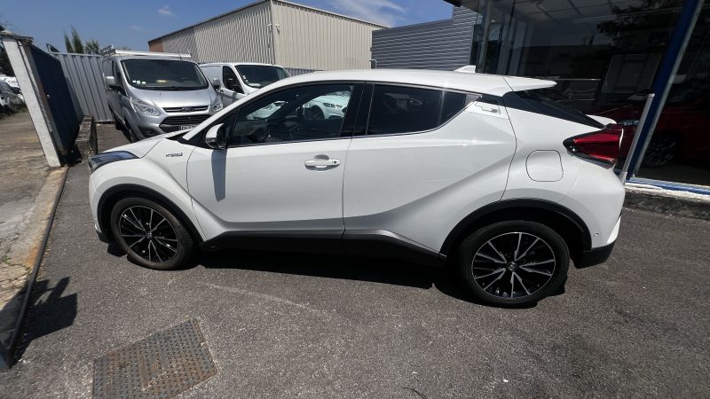 TOYOTA C-HR Hybride 122 ch Distinctive