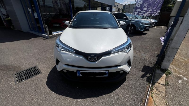 TOYOTA C-HR Hybride 122 ch Distinctive