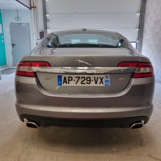 JAGUAR XF I 2010