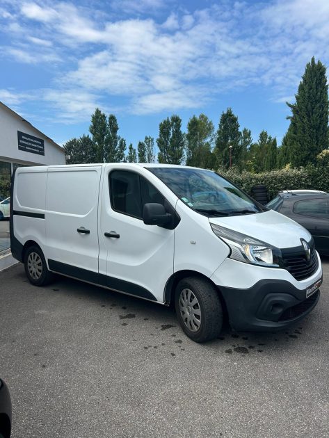 RENAULT TRAFIC III L1H1 2015 1.6 DCi 140ch / Moteur à Chaine / Caméra de recul 