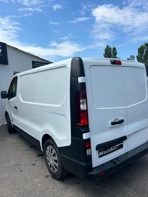 RENAULT TRAFIC III L1H1 2015 1.6 DCi 140ch / Moteur à Chaine / Caméra de recul 