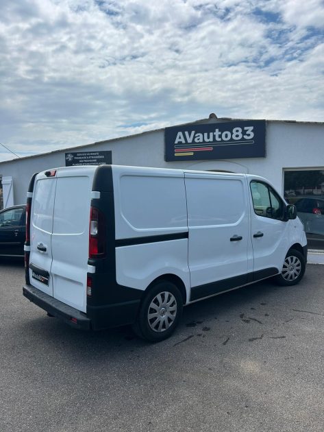 RENAULT TRAFIC III L1H1 2015 1.6 DCi 140ch / Moteur à Chaine / Caméra de recul 