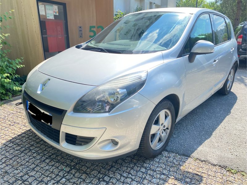 RENAULT SCÉNIC III 2011