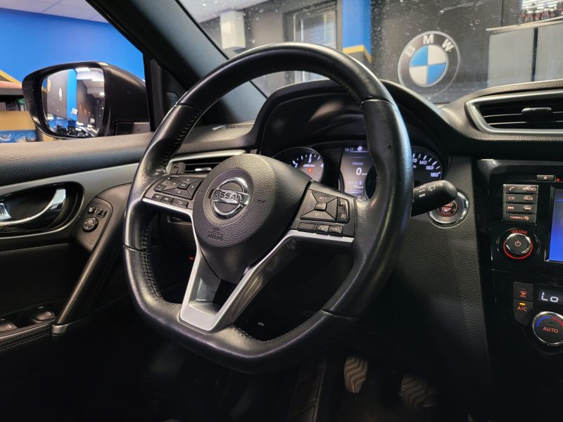 NISSAN QASHQAI 1.5 dci TEKNA+ 115cv / 1ERE MAIN+SIÈGES ÉLECTRIQUES+CAMÉRA 360°+CARPLAY+TOIT PANORAMI