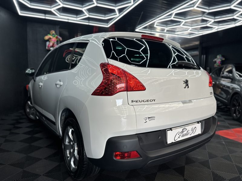 PEUGEOT 3008 Monospace 2013