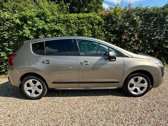 PEUGEOT 3008 Monospace 2011 2.0 HDi 150