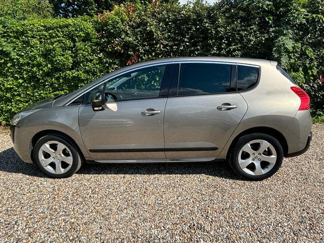 PEUGEOT 3008 Monospace 2011 2.0 HDi 150