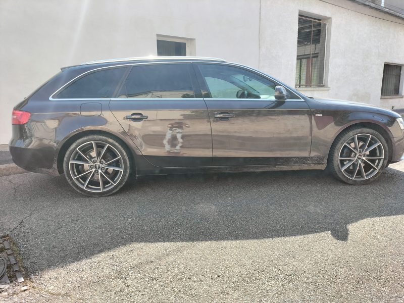 AUDI A4 B8 Avant S-LINE