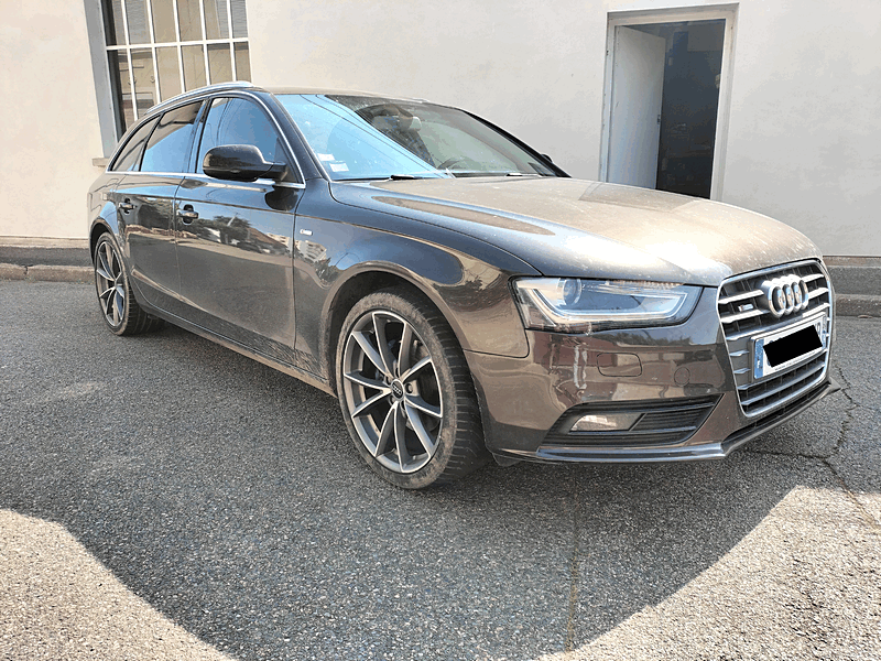 AUDI A4 B8 Avant S-LINE