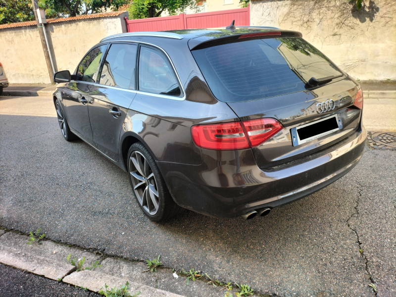 AUDI A4 B8 Avant S-LINE