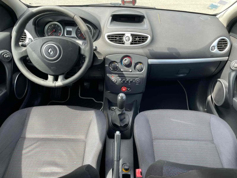 RENAULT CLIO III 1.2i 16V 100CV