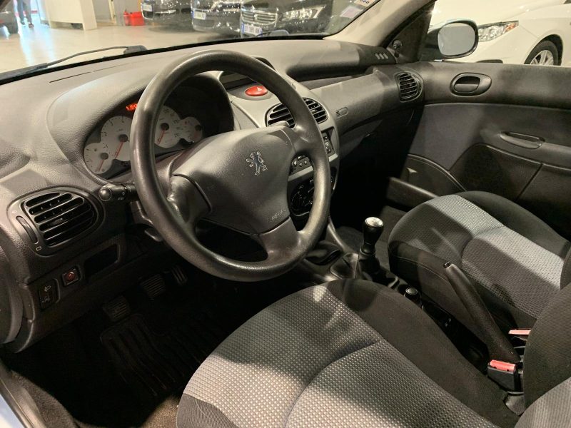 PEUGEOT 206 1.1 i 1124cm3 60cv