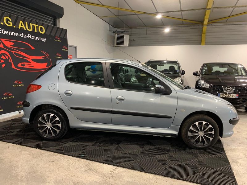 PEUGEOT 206 1.1 i 1124cm3 60cv