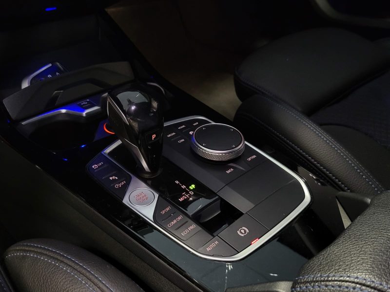 BMW SERIE 1 116D 116cv M SPORT DKG 7 / VIRTUAL COCKPIT/ PACK AMBIANCE / APPLE CARPLAY