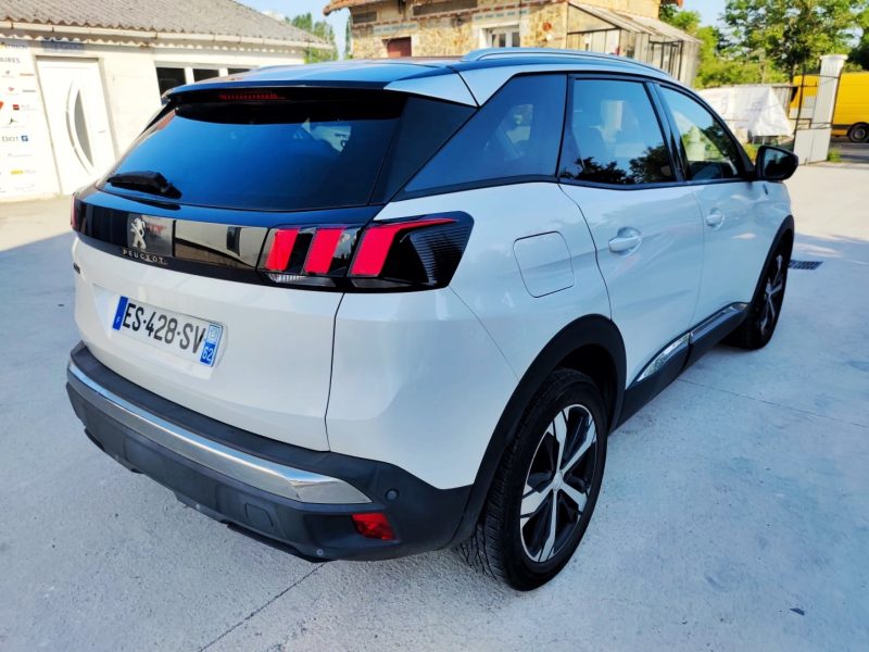 PEUGEOT 3008 SUV 2017