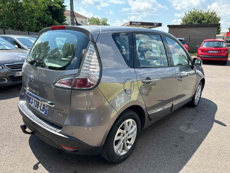 RENAULT SCENIC III 2012