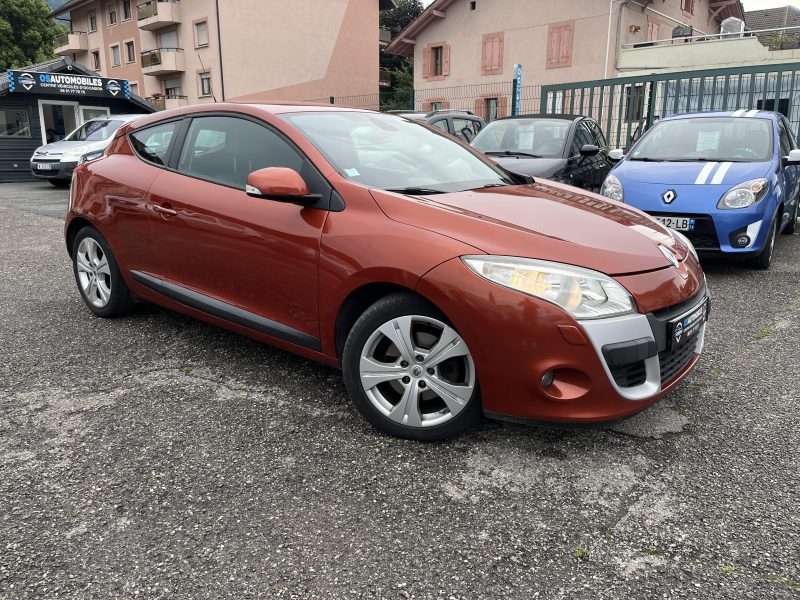 RENAULT MEGANE III COUPE 2.0 TCe 180CV DYNAMIQUE