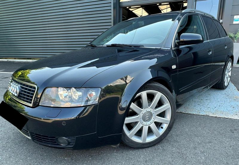 AUDI A4 AVANT 3.0 V6 220 S LINE*TOIT*BOSE*