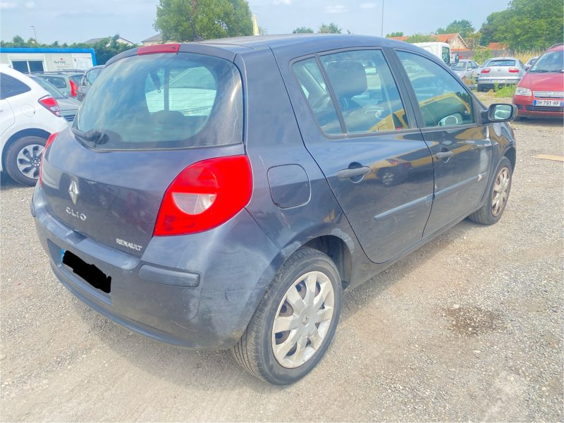 RENAULT CLIO III 2008