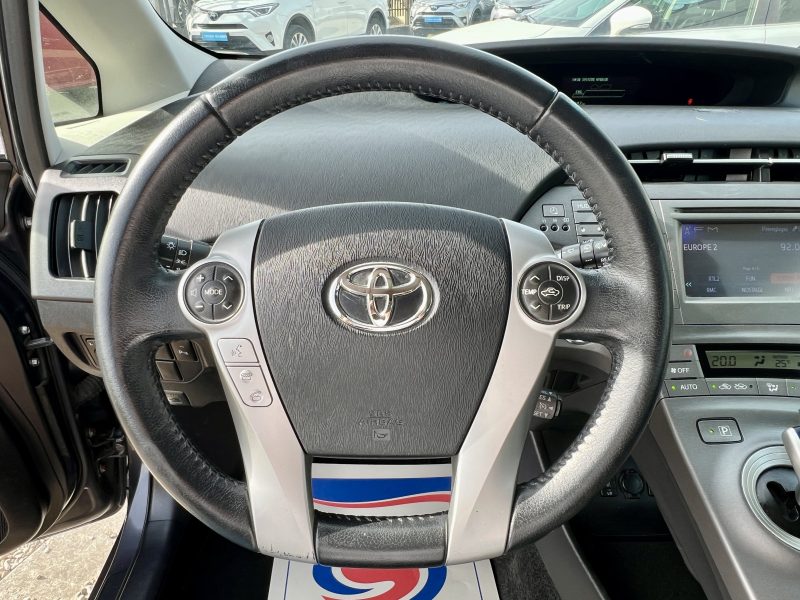 TOYOTA PRIUS 2013