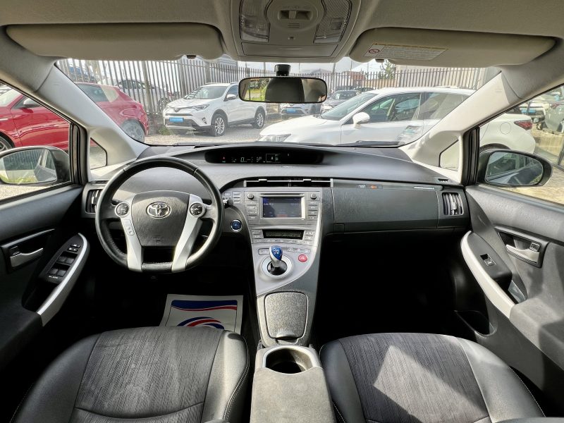 TOYOTA PRIUS 2013