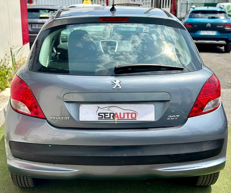 PEUGEOT 207 2009