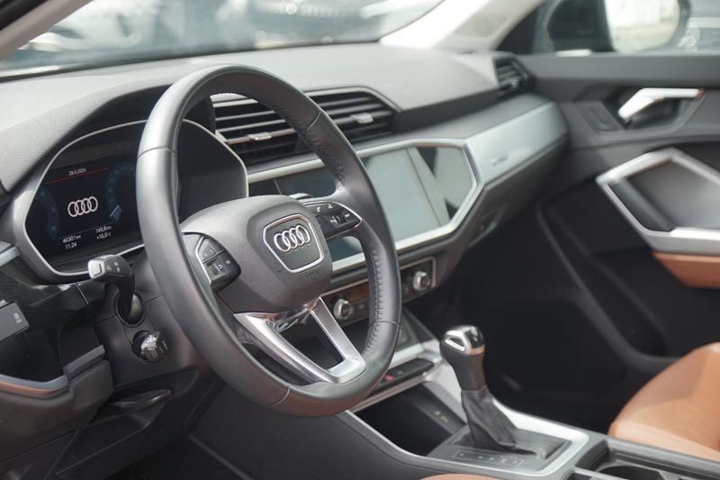 AUDI Q3 35 TDI BUSINESS EDITION S TRONIC