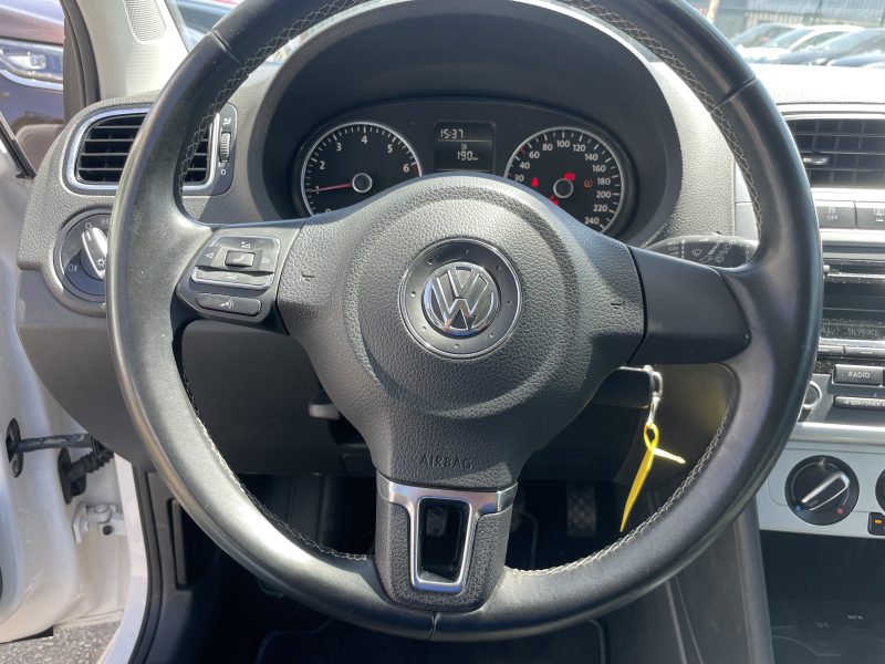 VOLKSWAGEN POLO V 2013