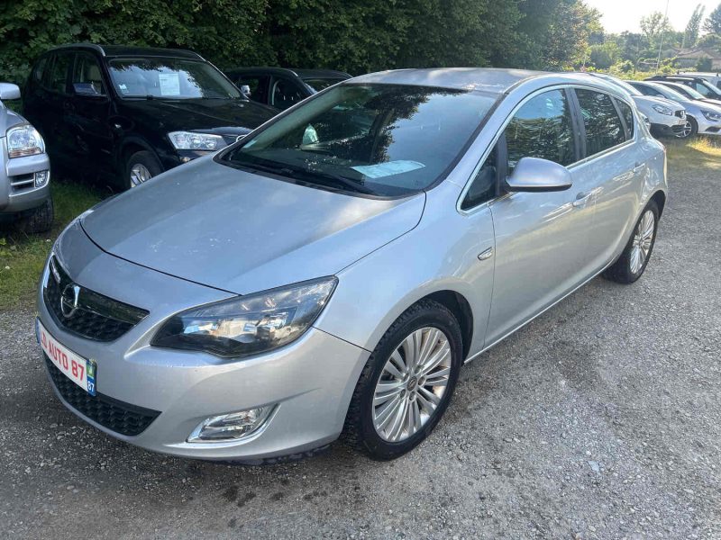 OPEL ASTRA J 2011