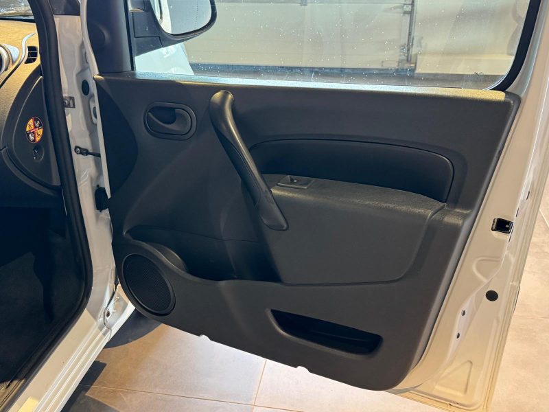 RENAULT  KANGOO  2017