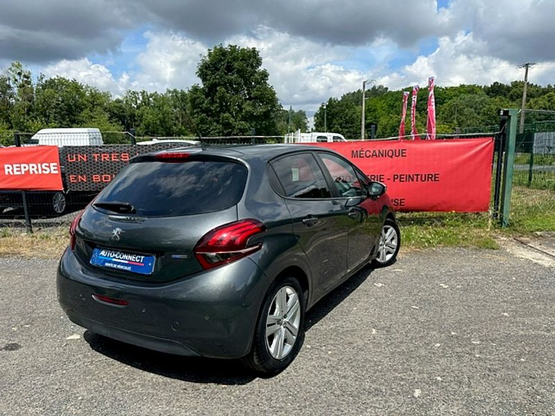 PEUGEOT 208 I Style 2016 - 127357 KM