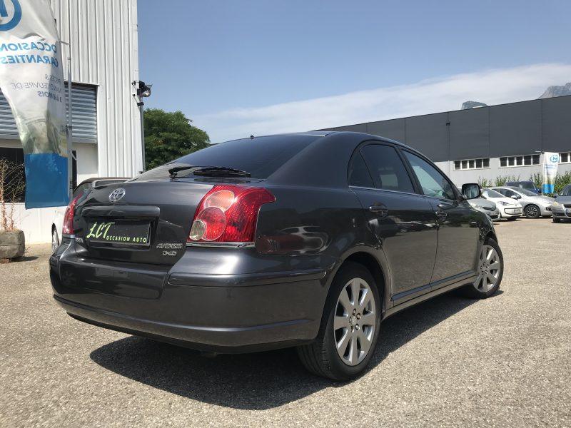 TOYOTA AVENSIS BERLINE II ph2 - 2.0 D4D 126cv - GARANTIE 6 MOIS