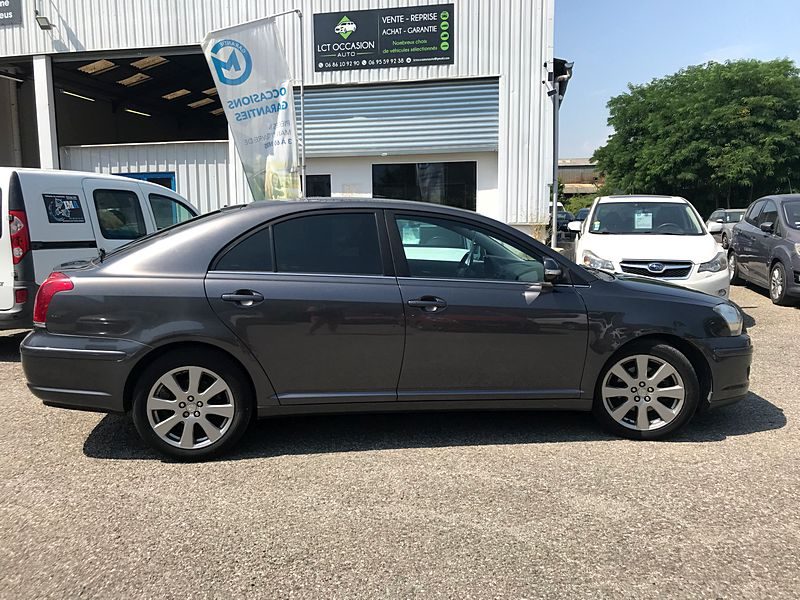 TOYOTA AVENSIS BERLINE II ph2 - 2.0 D4D 126cv - GARANTIE 6 MOIS