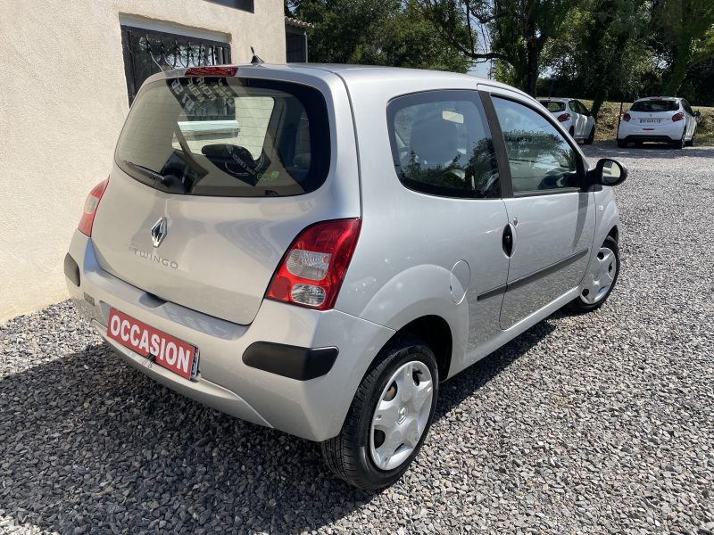 RENAULT TWINGO II 2008