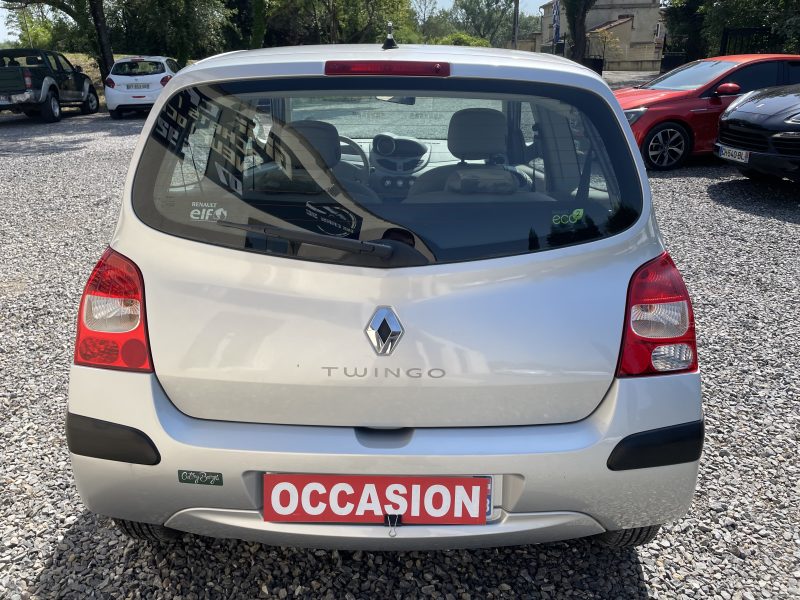 RENAULT TWINGO II 2008