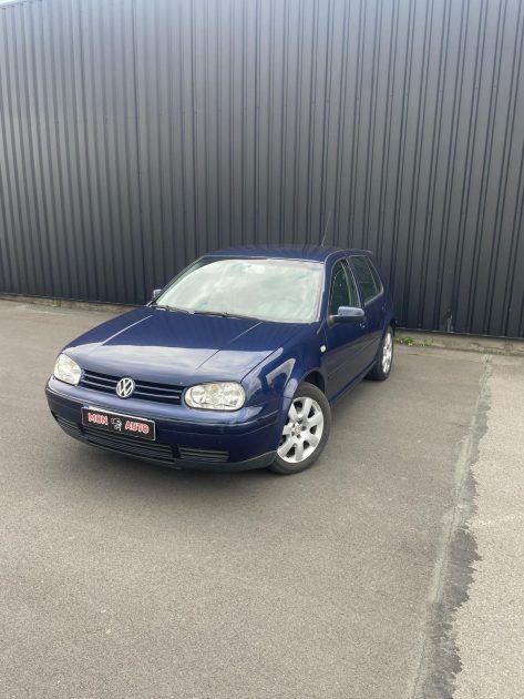 VOLKSWAGEN GOLF 2003