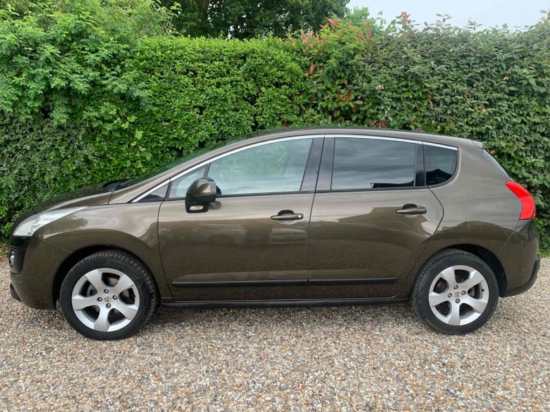 PEUGEOT 3008 Monospace 2012 1.6 HDi 112cv