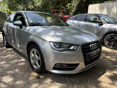 AUDI A3 BUSINESS 1.6 TDI 105 Business Line S tronic 7 - GPS / Radar AR / Garantie 12 Mois