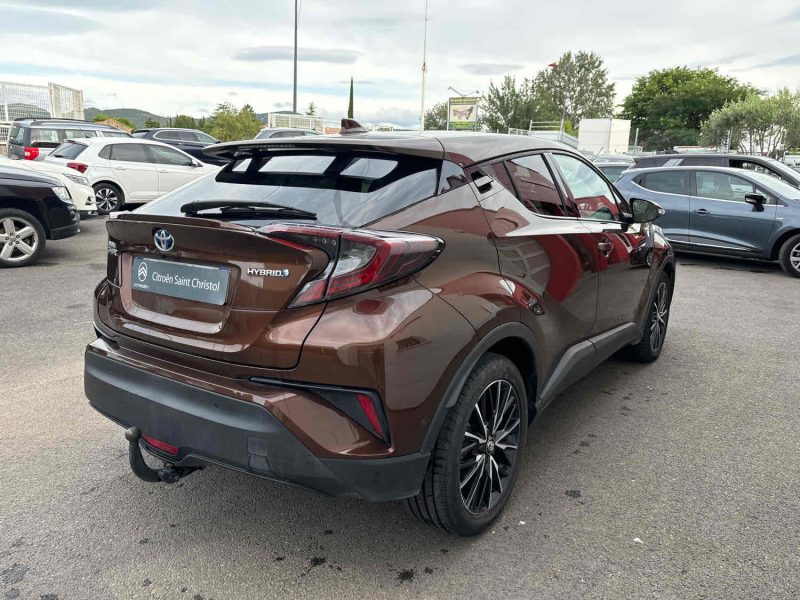 TOYOTA C-HR 2017