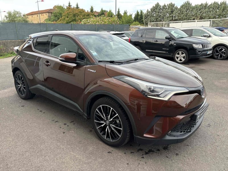 TOYOTA C-HR 2017