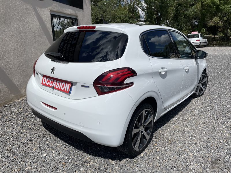 PEUGEOT 208 I 2016