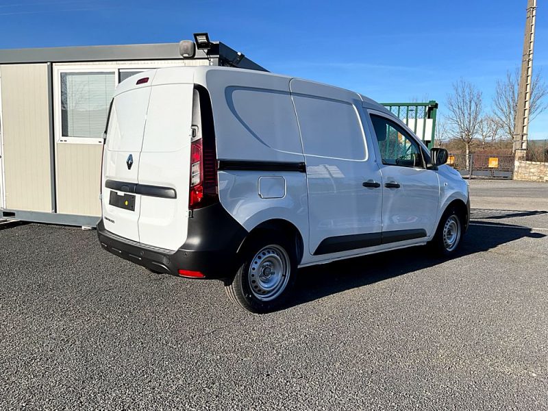 RENAULT  KANGOO  2024