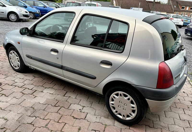 RENAULT CLIO II 1.9L D 65cv *RTA* / GARANTIE REVISEE