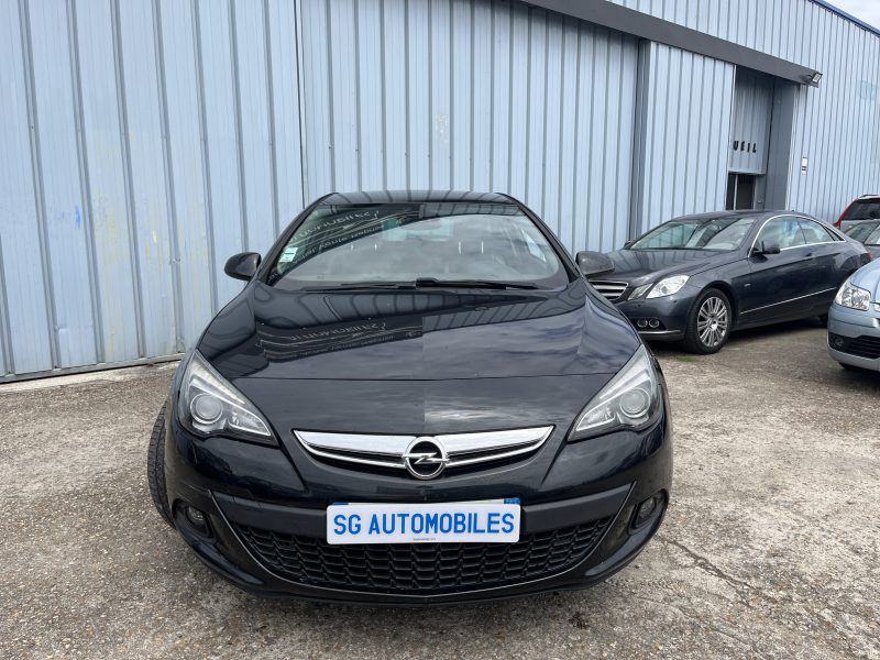 OPEL ASTRA J GTC 2012